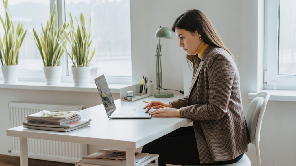 Extensive Homework in Recruitment: How to Create an Assignment That’s Fair and Valuable for Both Sides